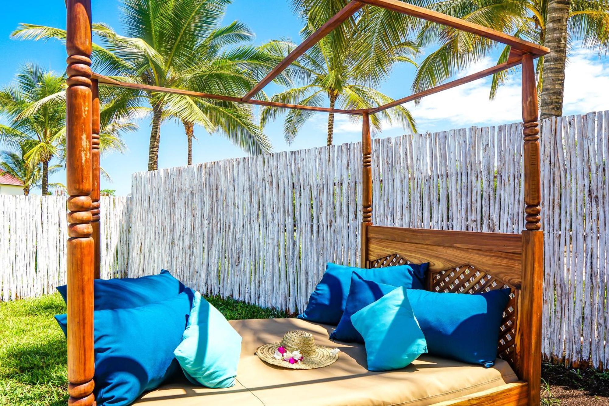 Aquamarina Hotel จัมเบียนี ภายนอก รูปภาพ