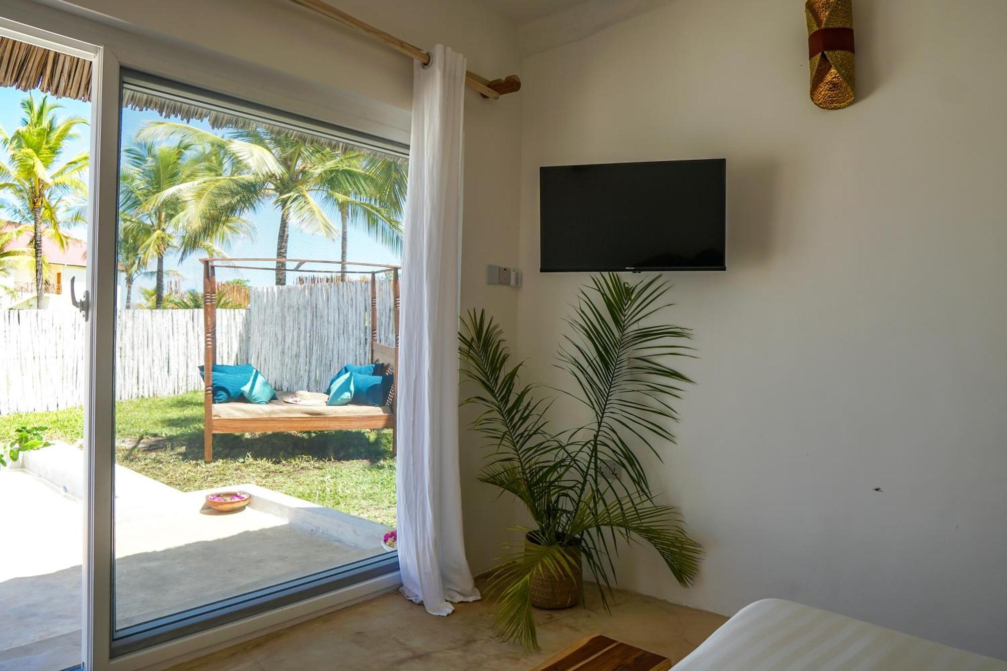 Aquamarina Hotel จัมเบียนี ภายนอก รูปภาพ