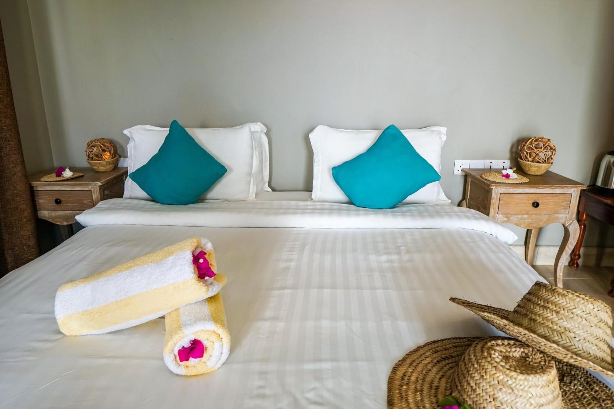 Aquamarina Hotel จัมเบียนี ภายนอก รูปภาพ