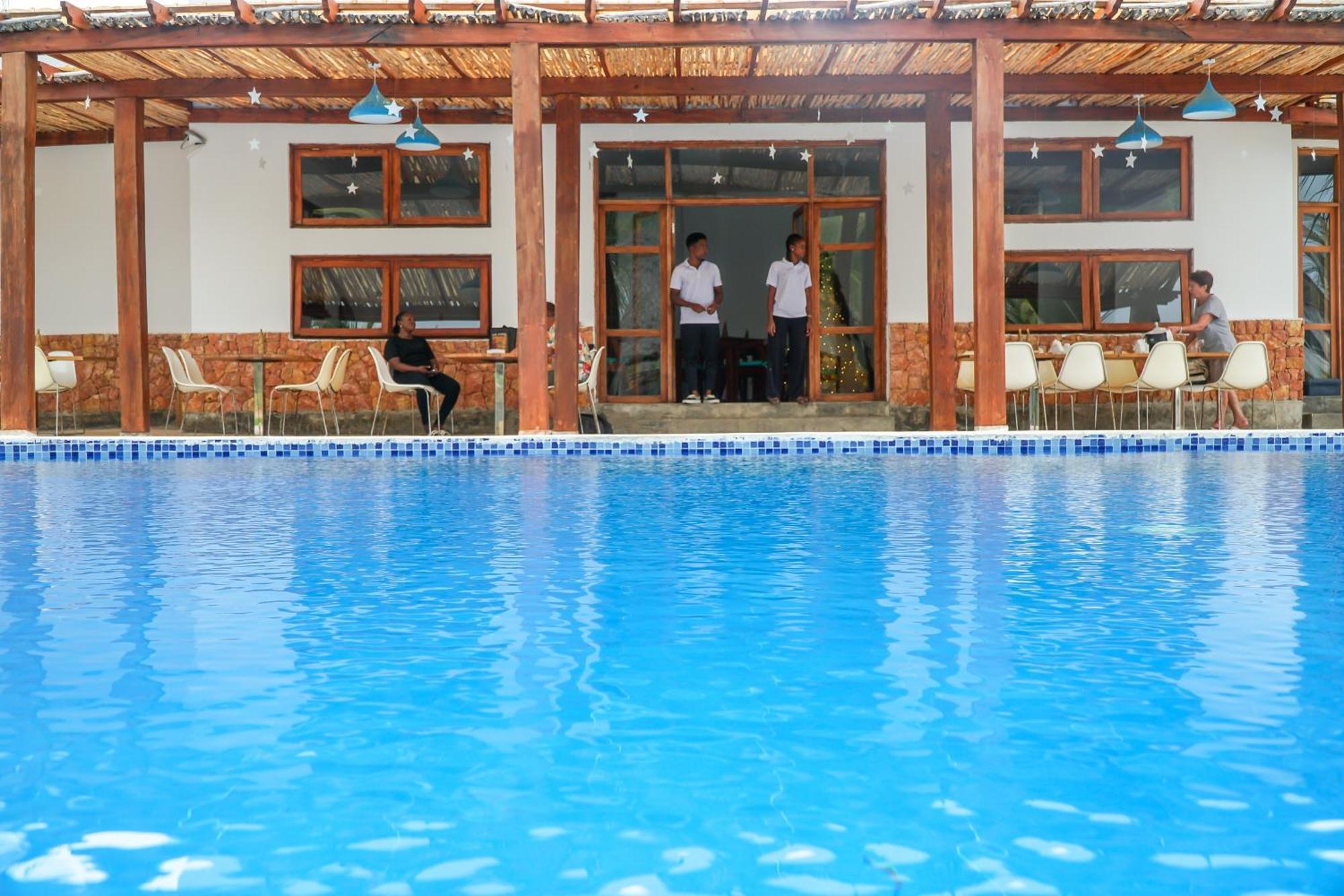 Aquamarina Hotel จัมเบียนี ภายนอก รูปภาพ